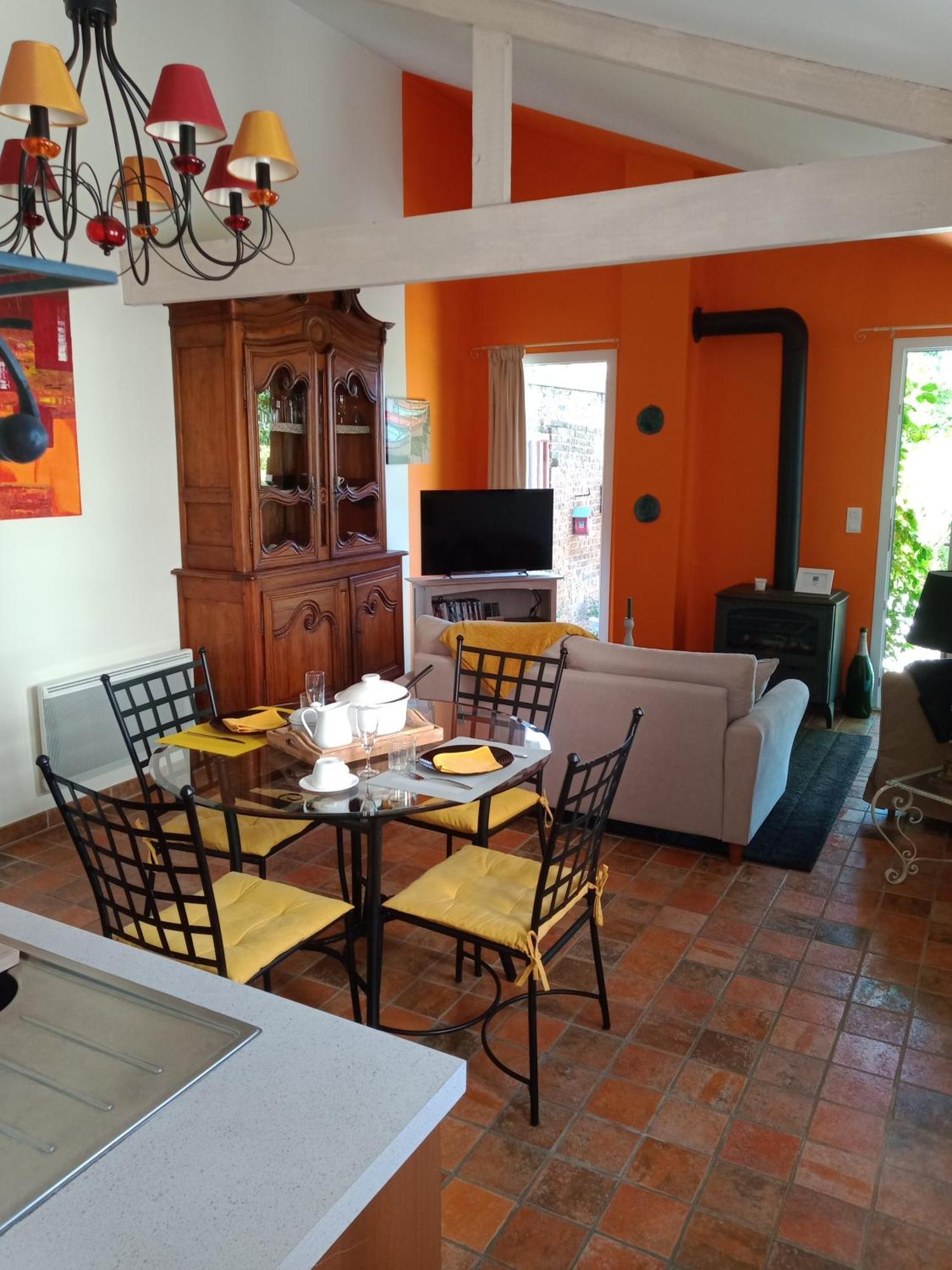 Le Paris Londres Bed & Breakfast Mesnieres-en-Bray Bilik gambar
