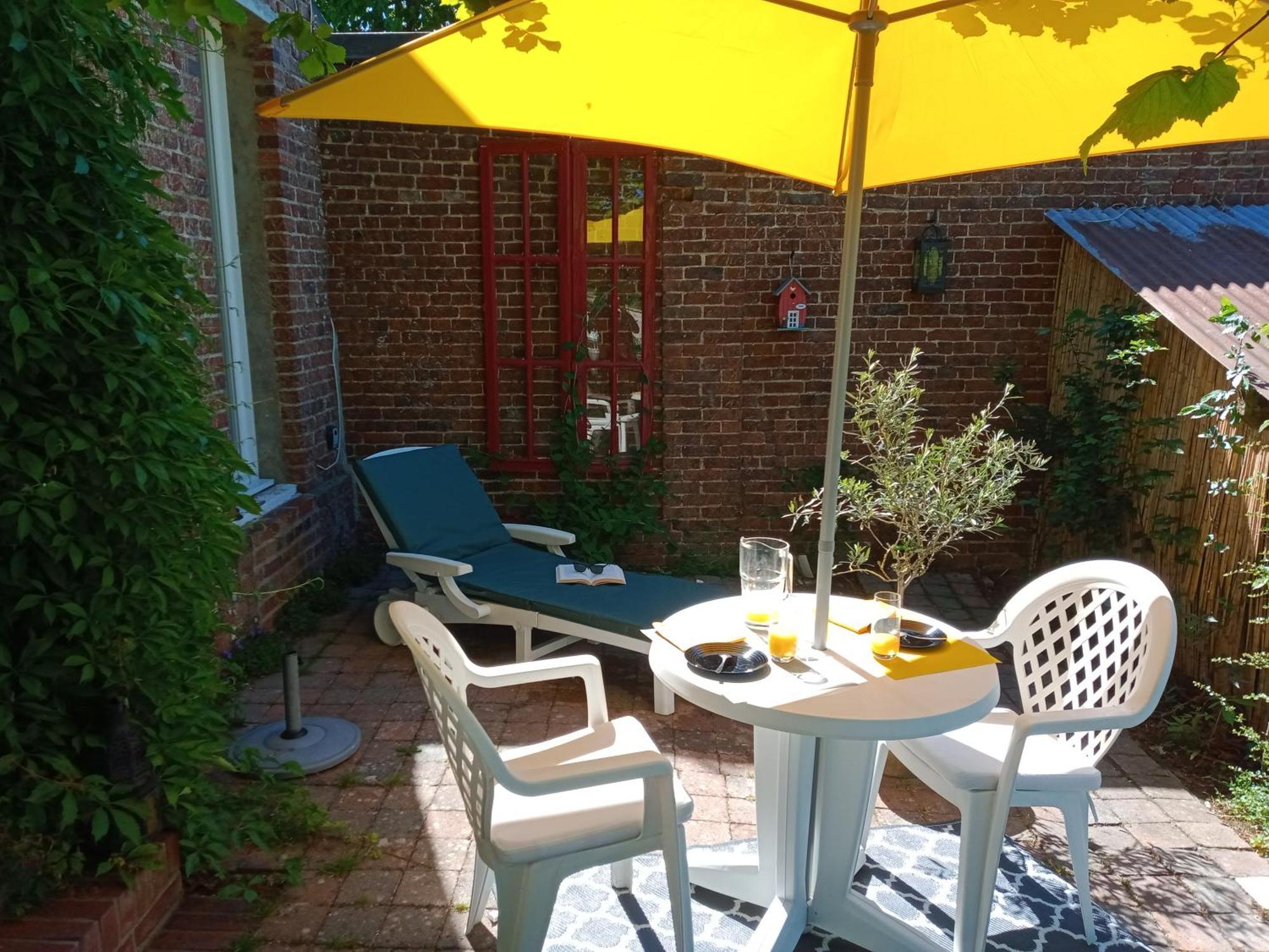 Le Paris Londres Bed & Breakfast Mesnieres-en-Bray Bilik gambar